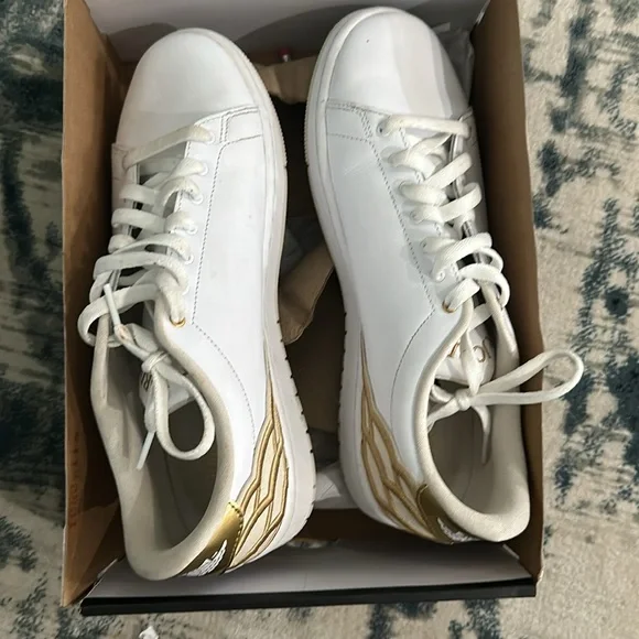 Air Jordan really nice white size 9 - Picture 3 of 5